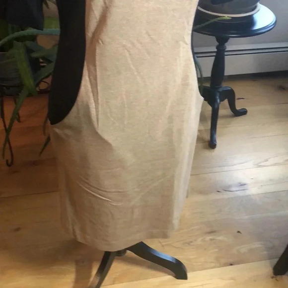 Trina Turks Lined Dress - Excellent Condition! - Picture 2 of 9